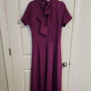 Deep Purple Midi A-line Dress with Short Sleeves and Collar